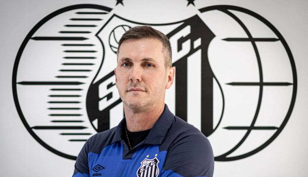 Paulo Turra chega ao Santos no meio de uma crise