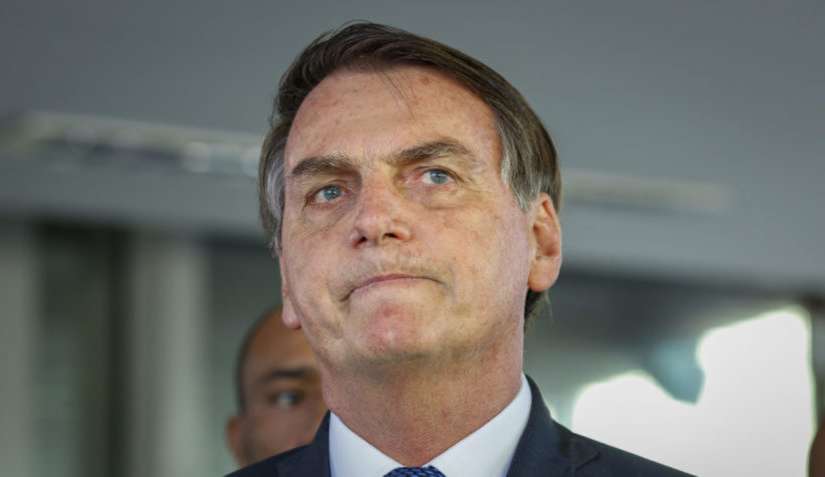 Bolsonaro evita comentar sobre inelegibilidade e nega ataque à democracia durante reunião com embaixadores