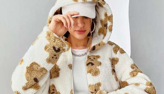 Casacos de pelúcia para esse inverno: tendência ou não?