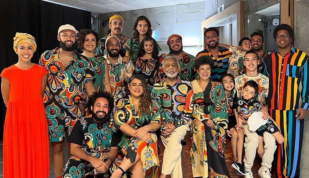 Gilberto Gil lança versão inédita de “Aquele Abraço” com participação de sua família