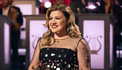 Kelly Clarkson fala sobre ter precisado de antidepressivos durante o divórcio