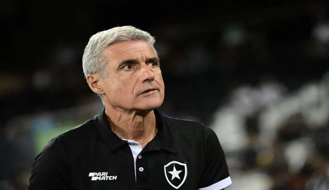 Luís Castro aceita proposta da Árabia e deixa o Botafogo
