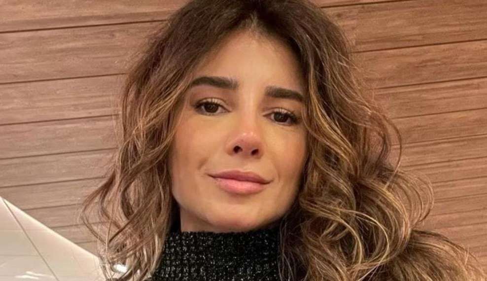 Paula Fernandes detalha encontro com Taylor Swift