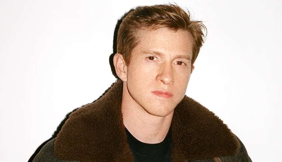 Daniel Lee assina segunda coleção para a grife Burberry