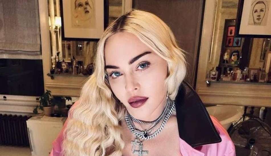 Madonna recebe visita dos filhos após alta hospitalar