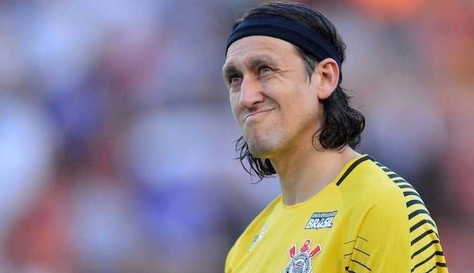 Cássio demonstra preocupação com a situação do Corinthians em entrevista