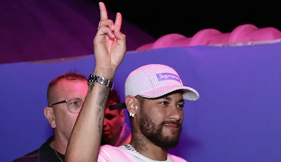 Neymar aparece em vídeo de confusão no evento “Tardezinha”