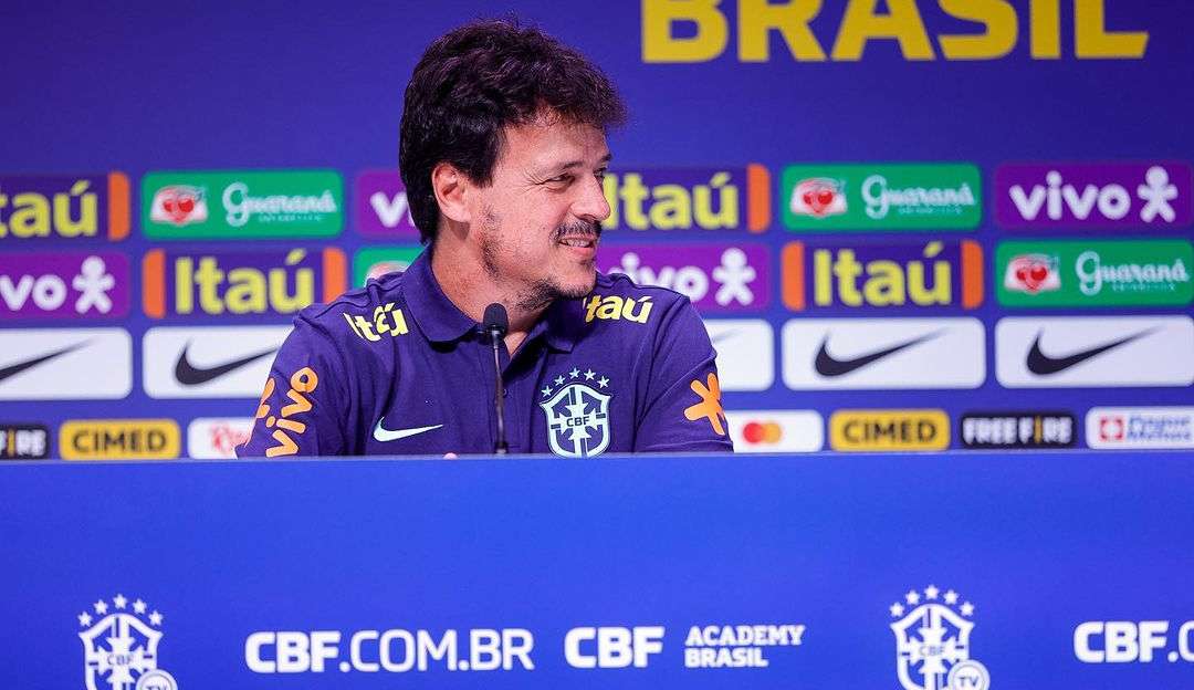 “Uma aberração, um super talento”, Fernando Diniz não economiza em elogios a Neymar