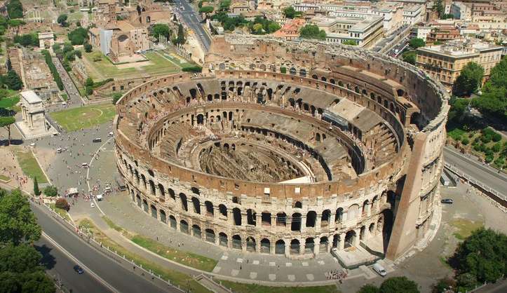 Homem que depredou a parede do Coliseu escreve carta com pedido de desculpas