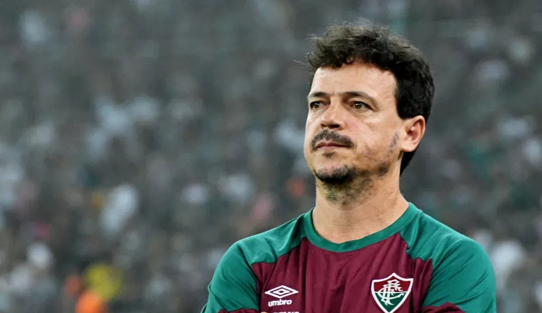Fernando Diniz é vaiado e aplaudido em partida contra o Internacional