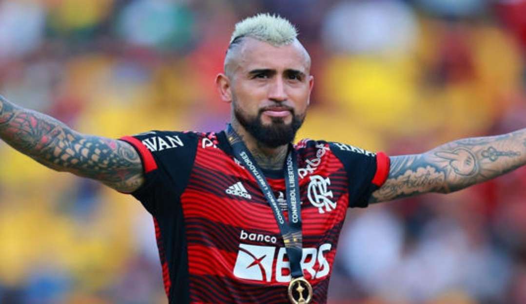 Athletico acerta chegada de Arturo Vidal, do Flamengo