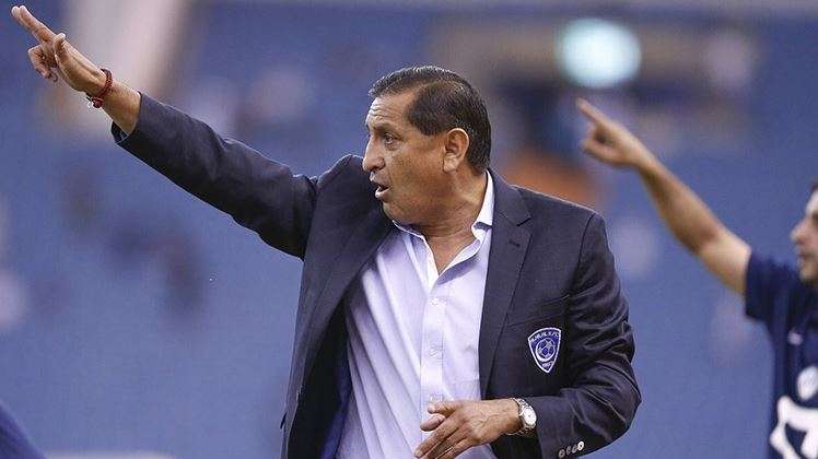 Ramón Díaz, ex-técnico do Al-Hilal, acerta com o Vasco