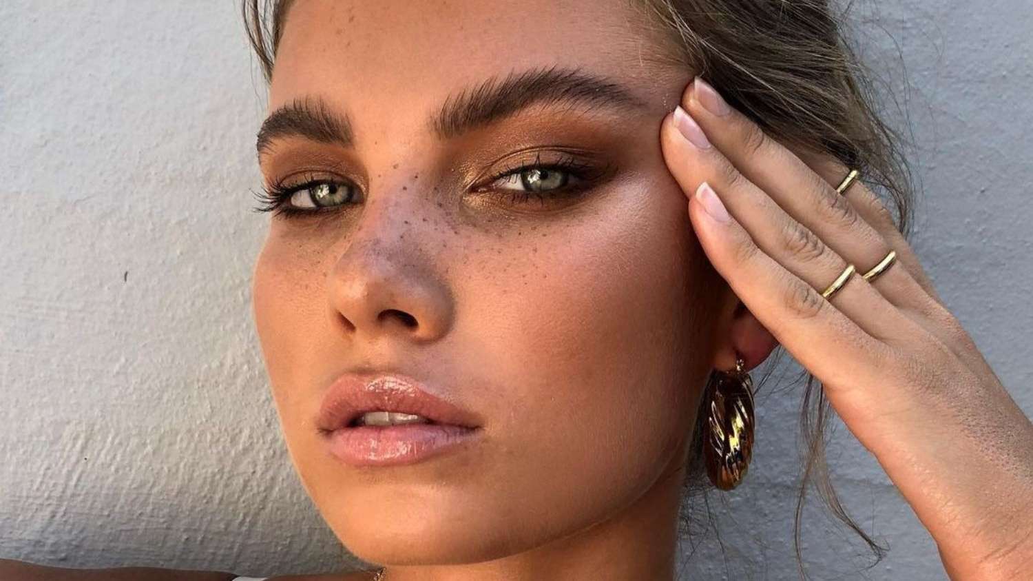 Latte Makeup: conheça a nova tendência de maquiagem