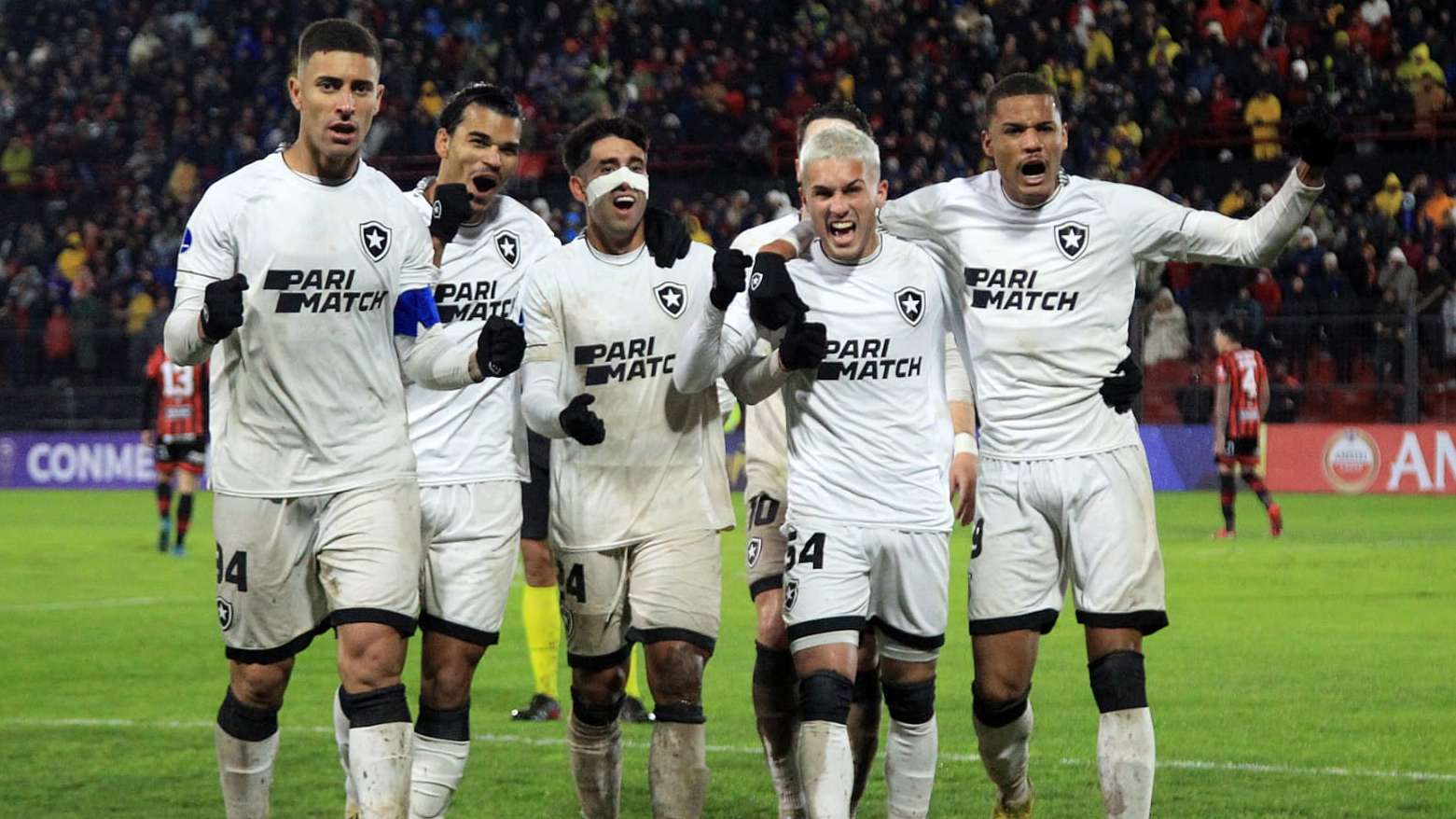 Botafogo derrota Patronato na Argentina e sai na frente pela Sul-Americana