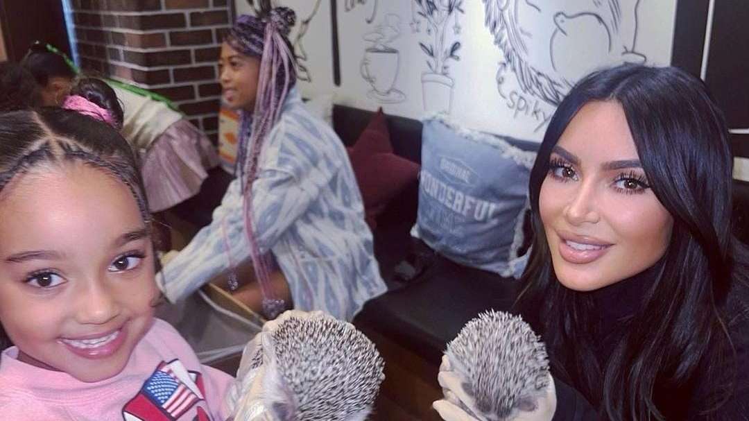 Kim Kardashian compartilha momento fofo de seus filhos