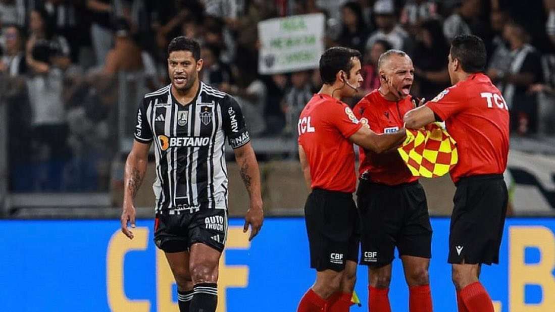Entenda o motivo de Hulk ter pedido para não ser mais o capitão do Galo