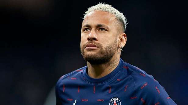 Chelsea tem interesse em Neymar e aguarda os próximos passos do brasileiro, afirma jornal