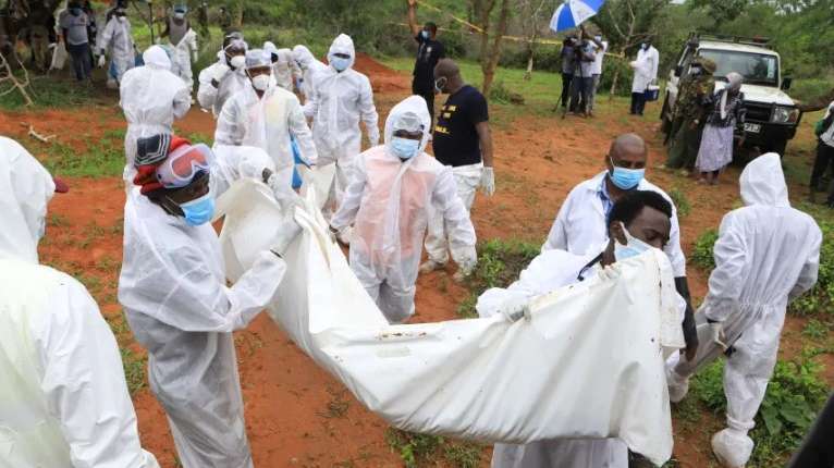 Seita evangélica que pregava jejum acumula 403 vítimas