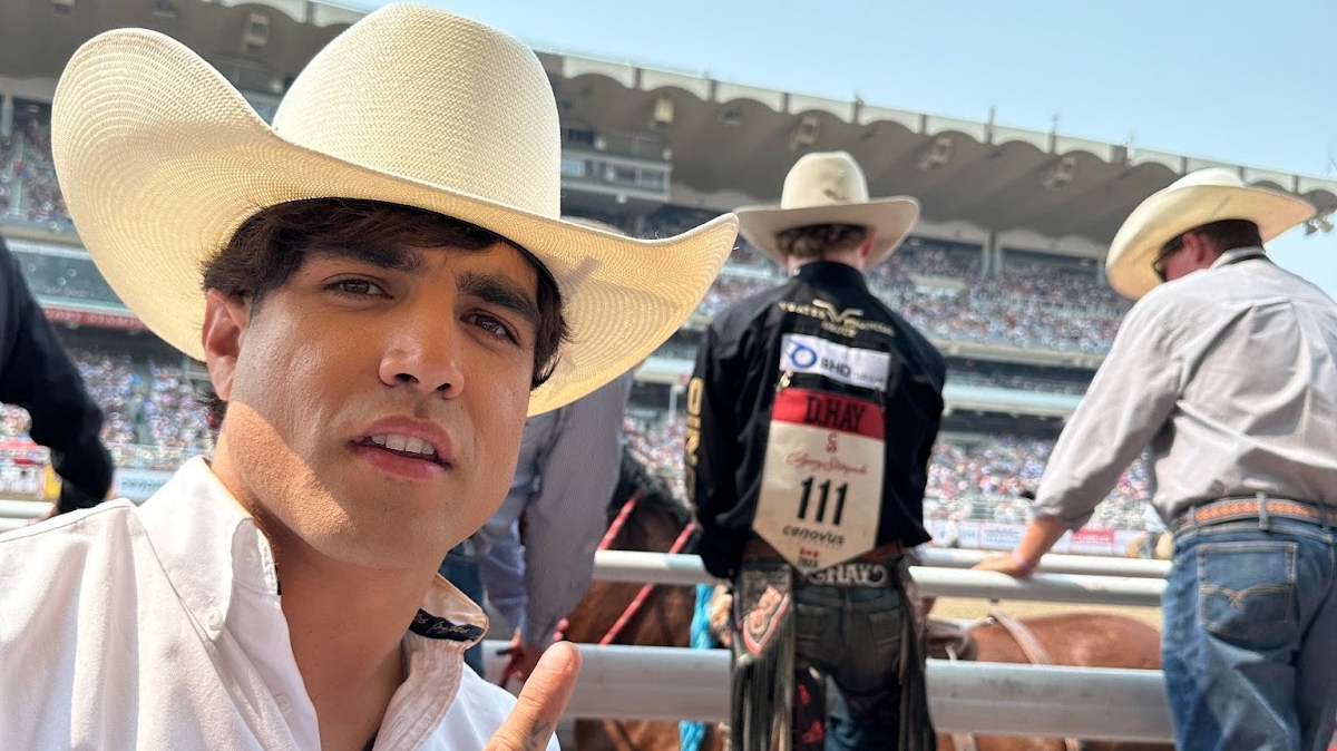Caio Castro interpreta Filipe Masetti em seu primeiro longa internacional “”Cavaleiro das Américas””