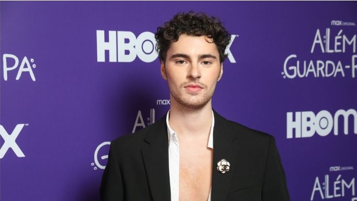 Gabriel Coppola fala sua expectativas para o lançamento de “Além do Guarda-Roupa”