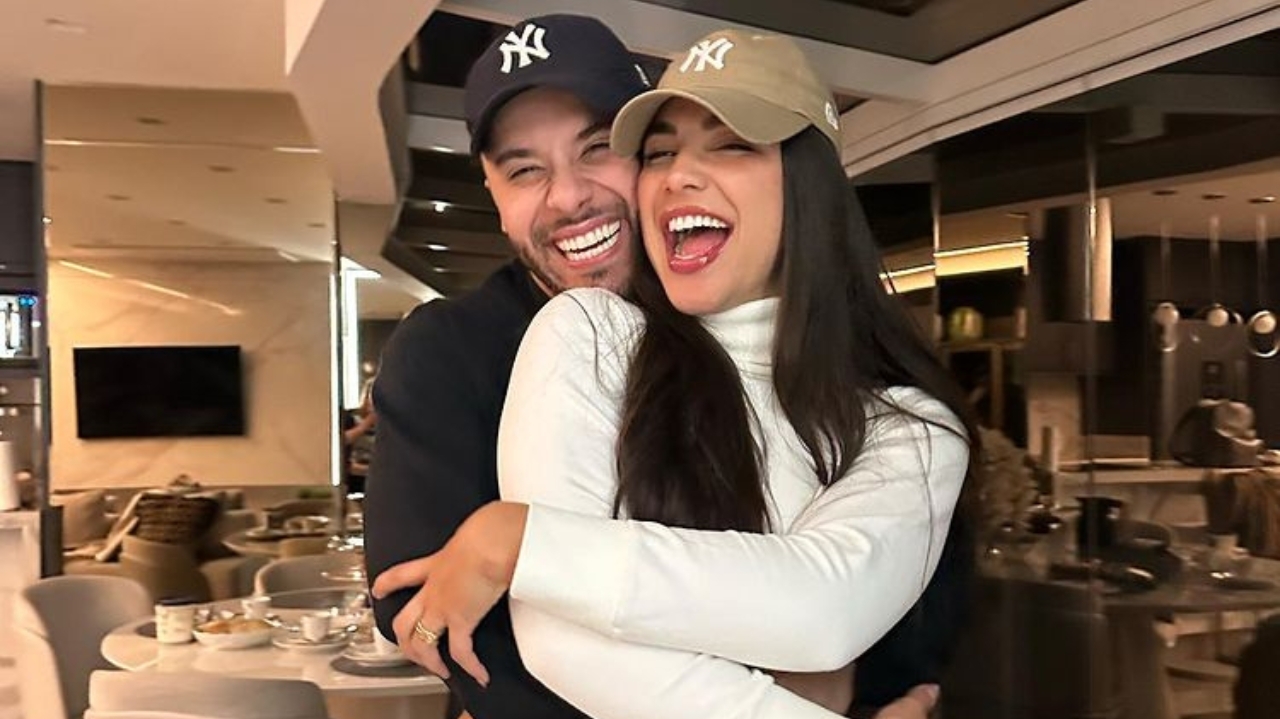 Gabriela Versiani e Murilo Huff comemoram um mês de namoro