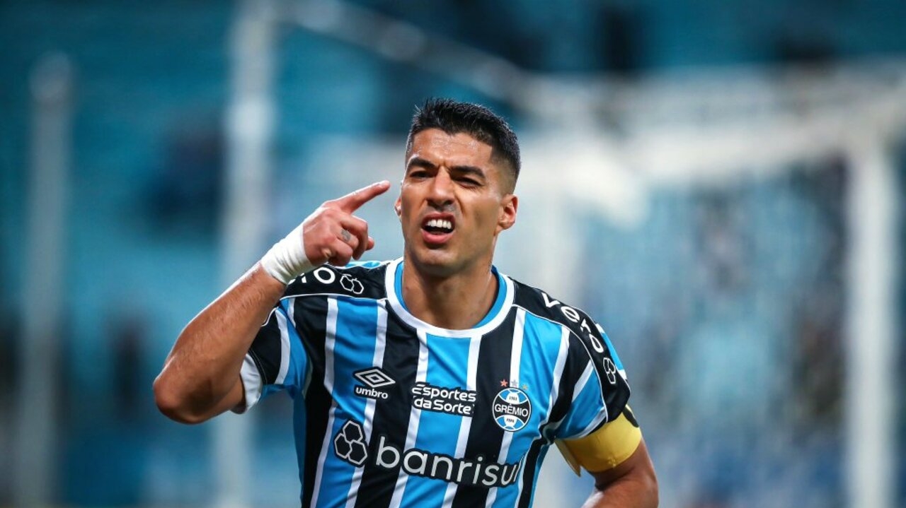 Luis Suárez expõe desejo de sair do Grêmio mas equipe gaúcha não abre mão do seu artilheiro