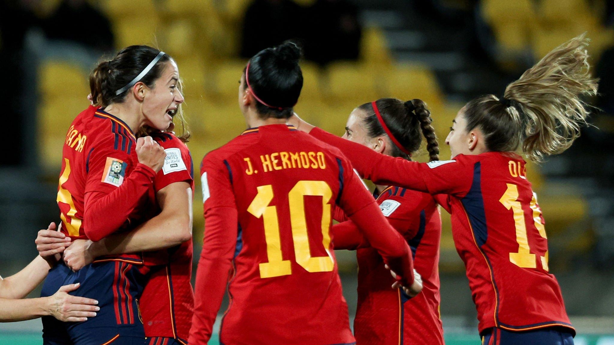 Espanha domina Costa Rica e começa Copa Feminina com goleada