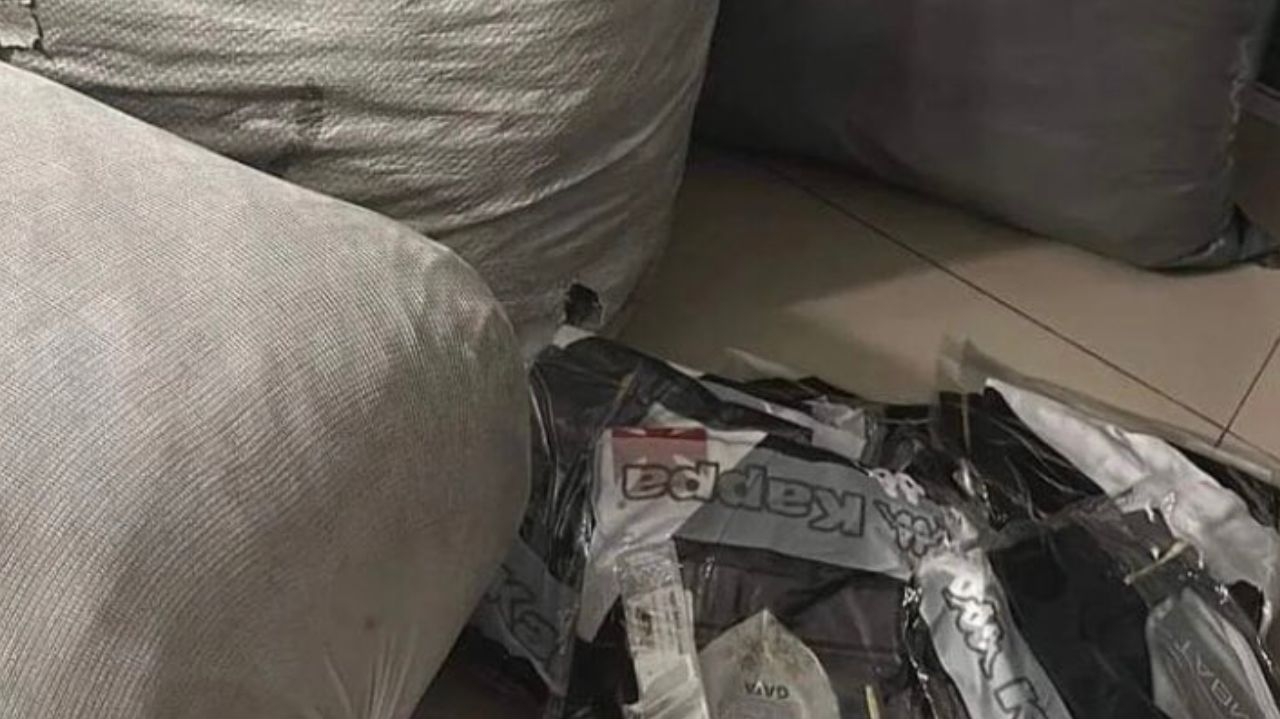 Caminhão com novas camisas do Vasco é assaltado no Rio de Janeiro