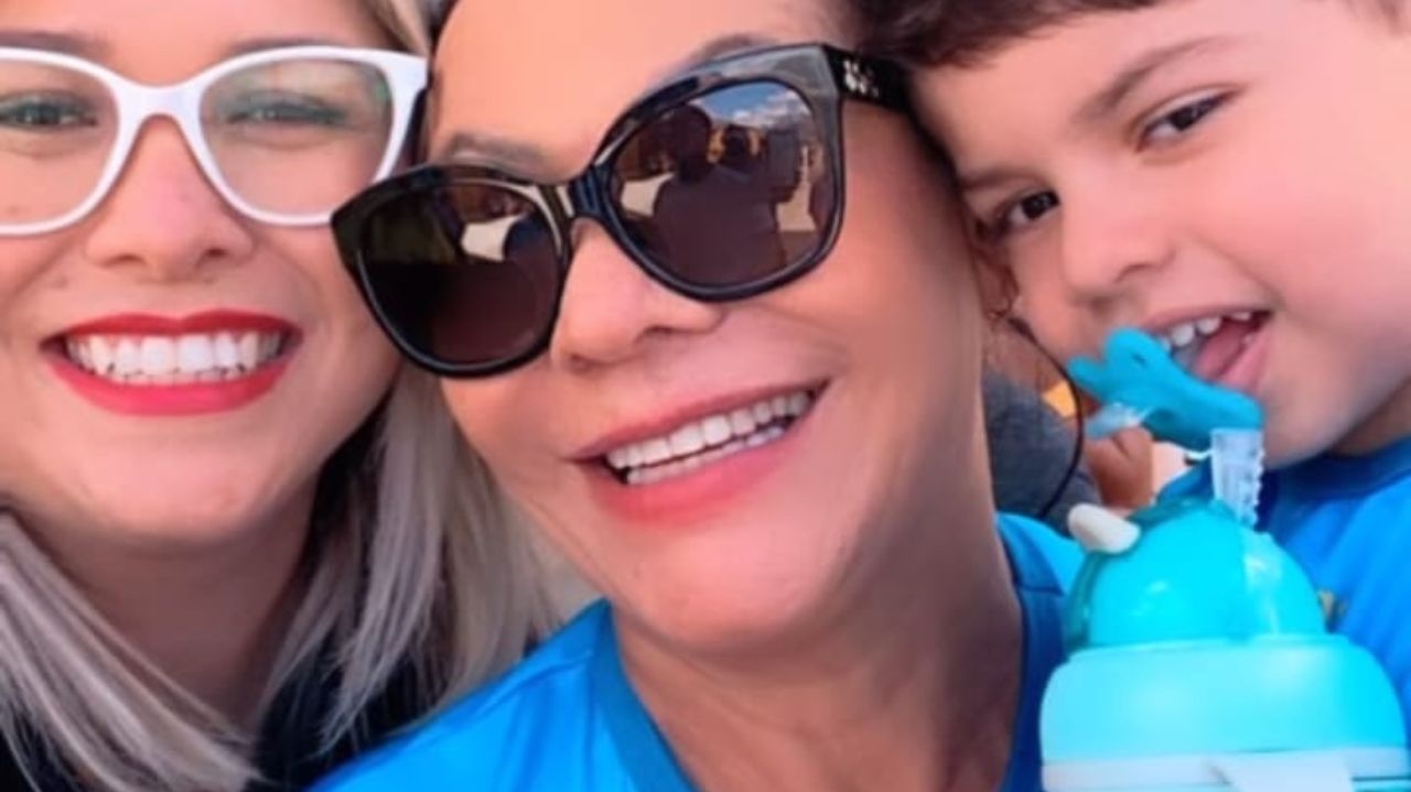 Dona Ruth rebate críticas recebidas após encontro de Léo com sósia de Marília Mendonça