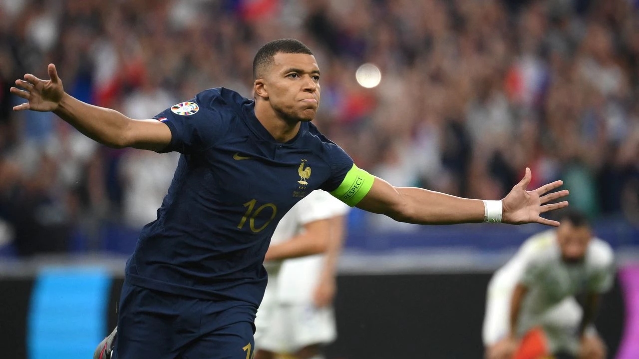 Mbappé recusa proposta milionária do Al-Hilal
