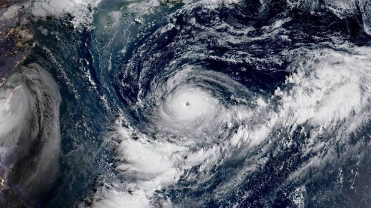 Supertufão deve atingir países do Pacífico com ventos de até 230 km/h