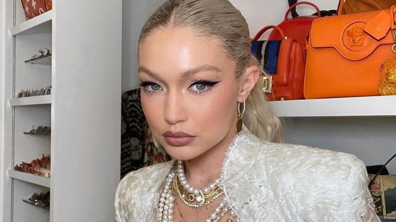 Gigi Hadid faz primeira aparição pública desde prisão nas Ilhas Cayman