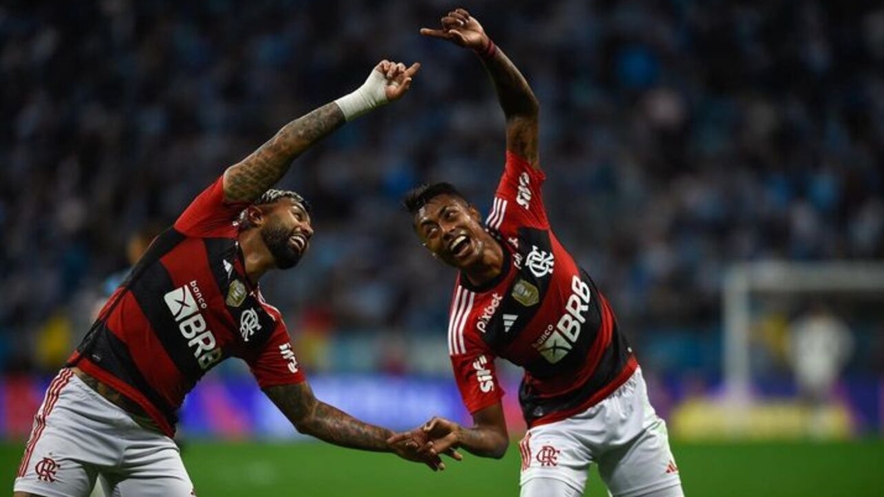 Gabigol perde pênalti, mas Flamengo vence o Grêmio em ida da semifinal da Copa do Brasil
