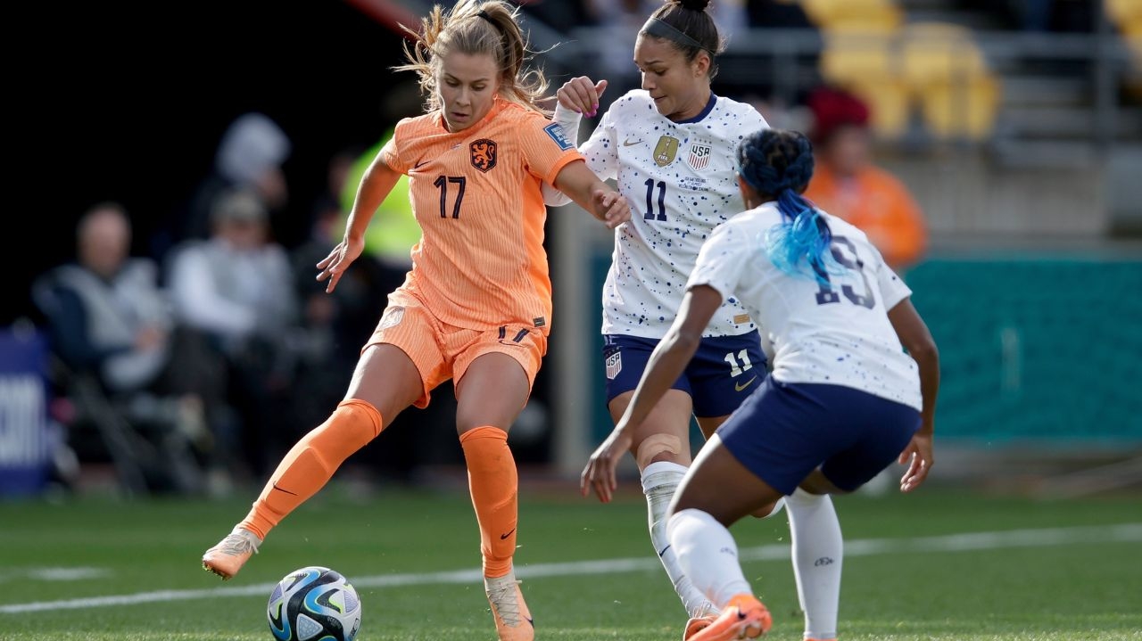 Em partida disputada, Estados Unidos e Holanda empatam na Copa do Mundo Feminina