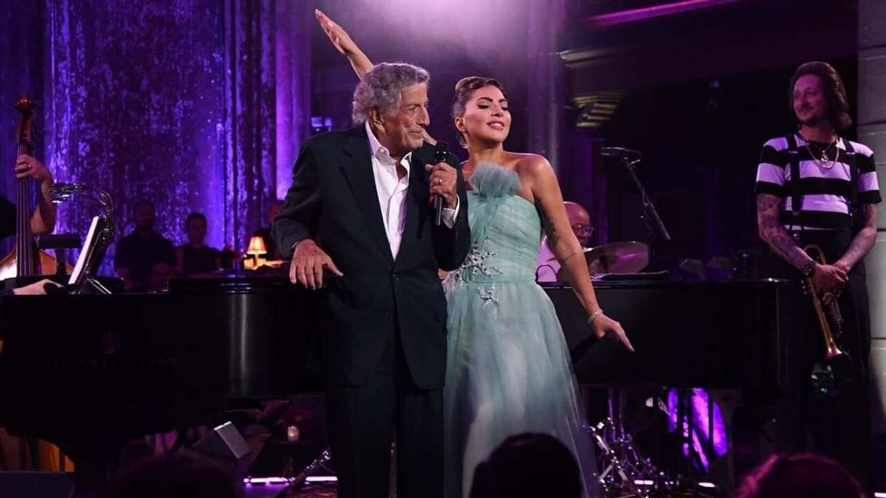 Lady Gaga relembra que Tony Bennett esboçou uma de suas tatuagens