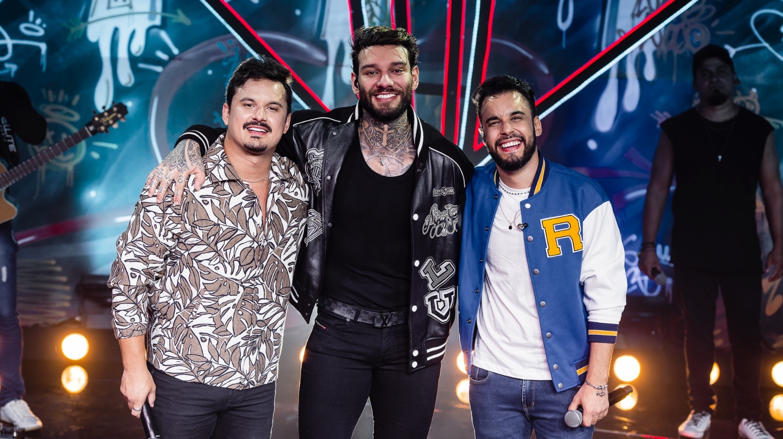 Com feat de Clayton & Romário, Lucas Lucco inicia lançamentos de 777²