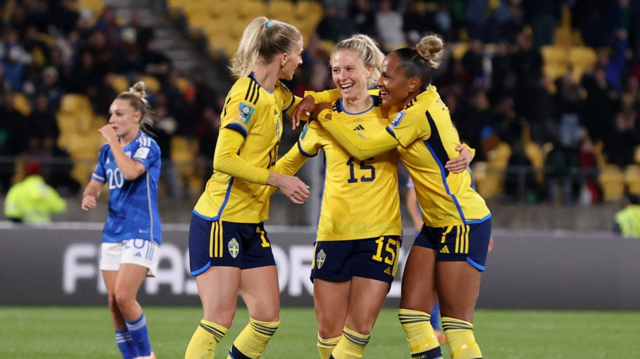 Suécia goleia Itália e garante vaga nas oitavas de final da Copa do Mundo Feminina
