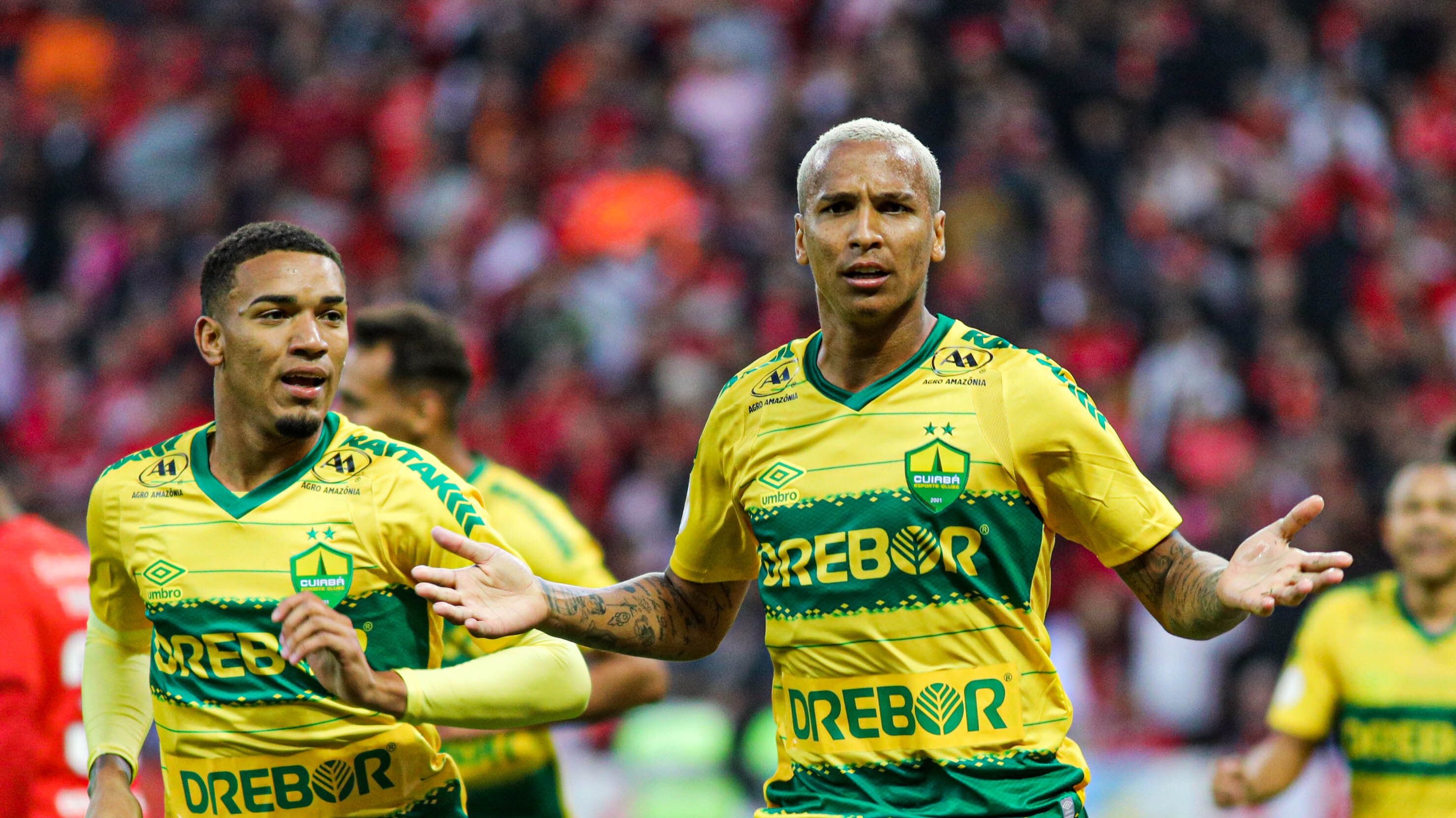 Cuiabá vira no fim e vence Internacional pelo Brasileirão