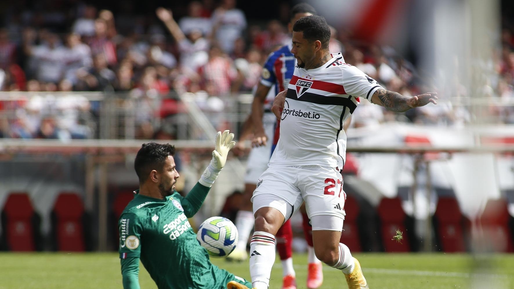São Paulo desperdiça muitas chances e não sai do zero contra o Bahia