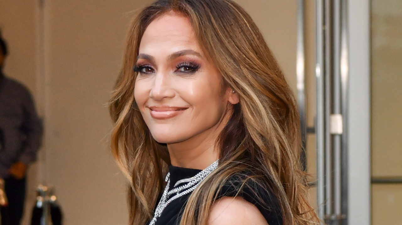 Jennifer Lopez mostra como malhar em grande estilo
