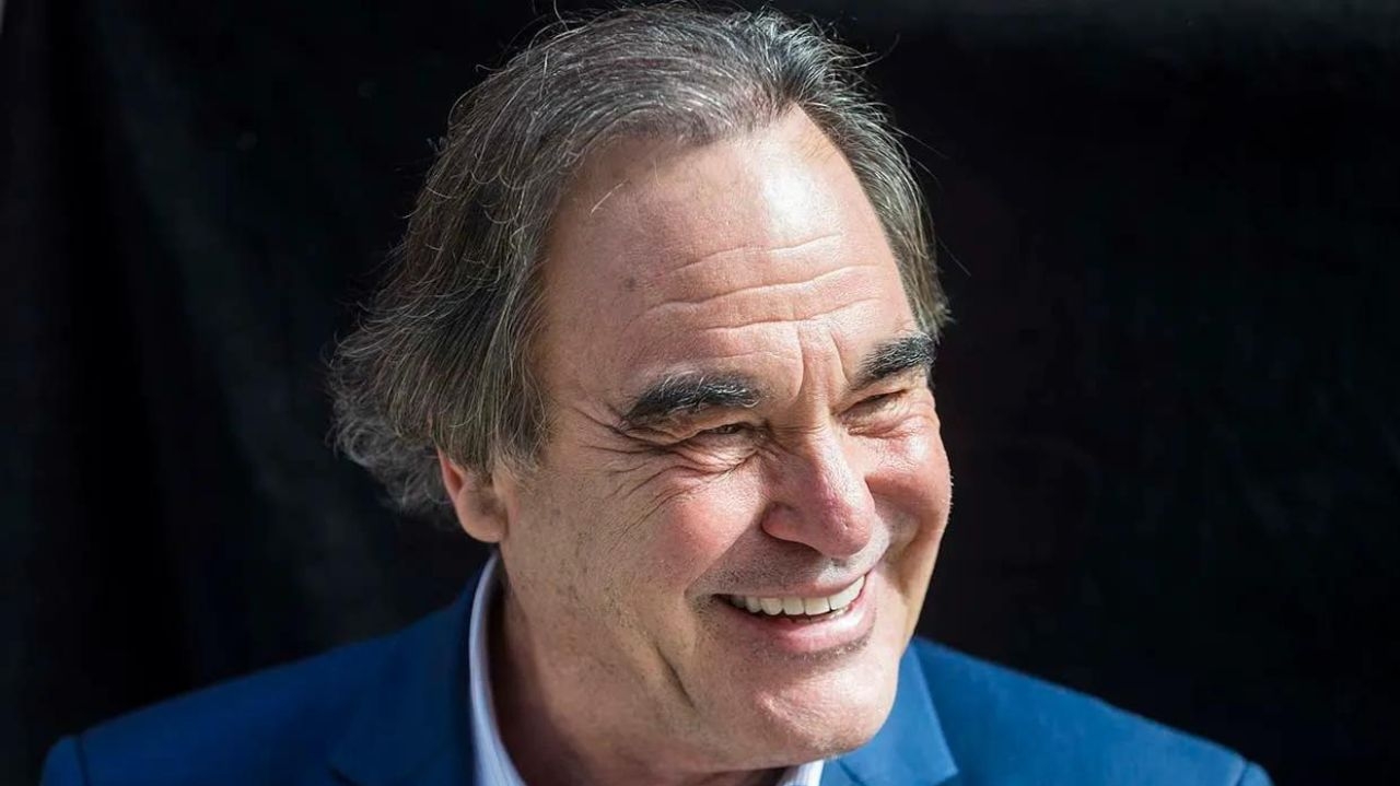 Oliver Stone revela quase ter feito filme baseado em Oppenheimer