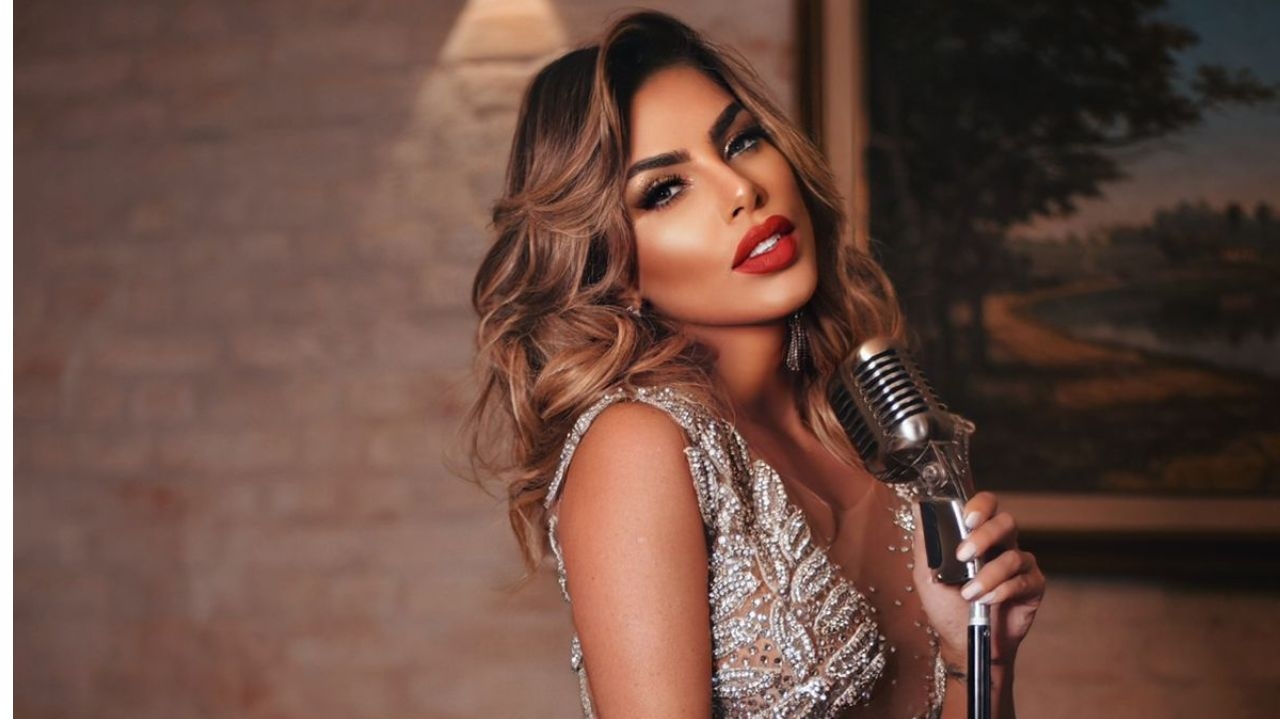 Erika Schneider é confirmada em mais um ano como musa da Águia de Ouro e protagoniza ensaio inspirado nas divas do rádio