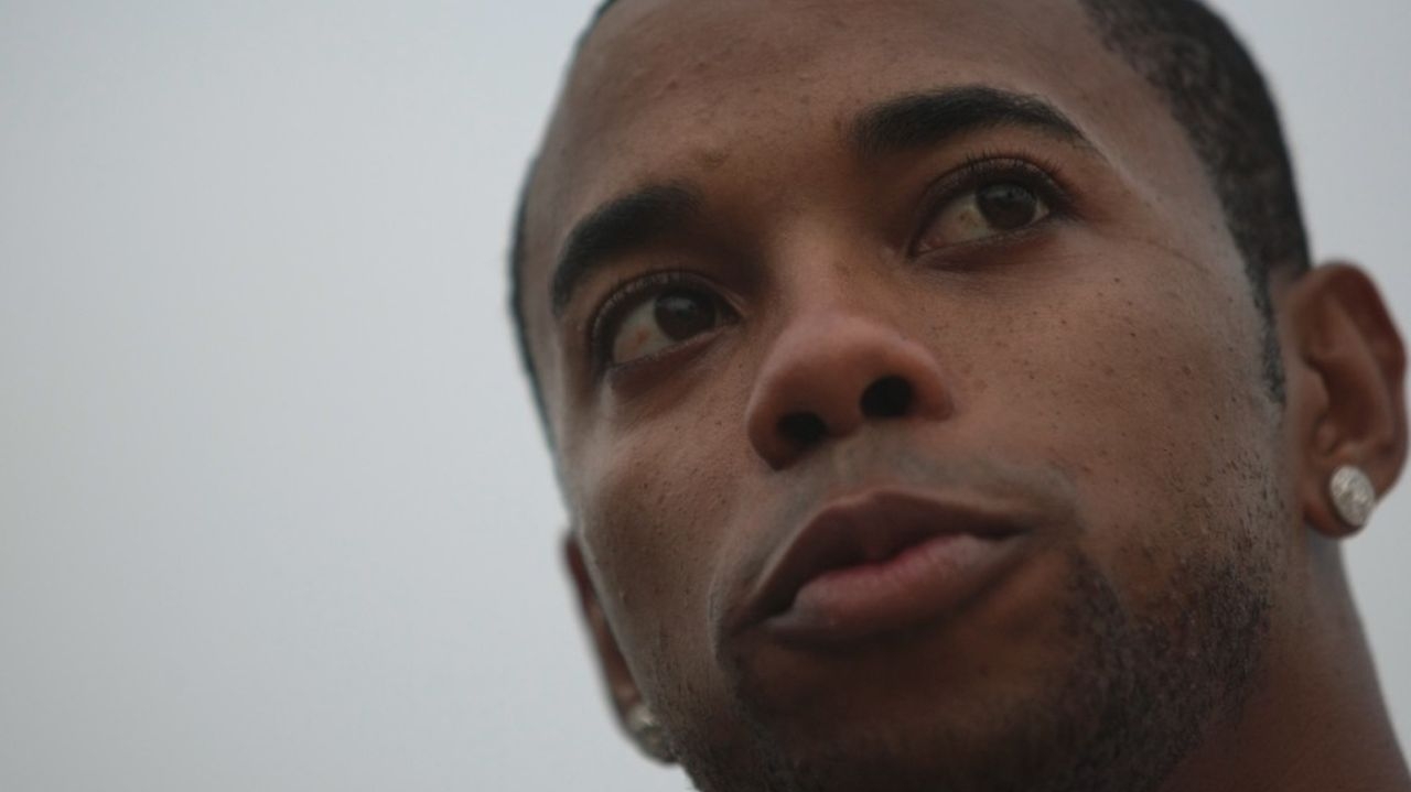 Julgamento que pode liberar solicitação para que Robinho cumpra pena no Brasil é adiado pelo STJ