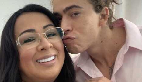 Mãe de Whindersson fala sobre saúde mental do filho