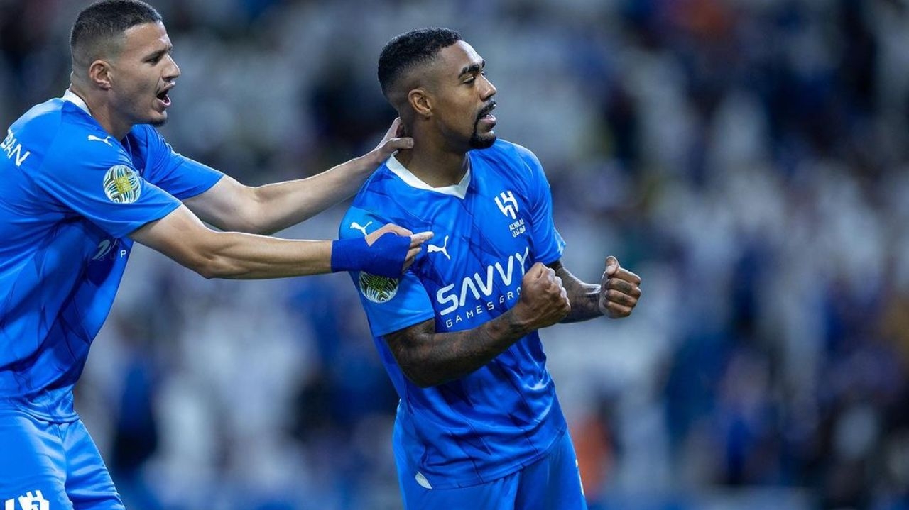 Al-Hilal vence Al-Ittihad com gol do estreante Malcom e noite azarada de Benzema