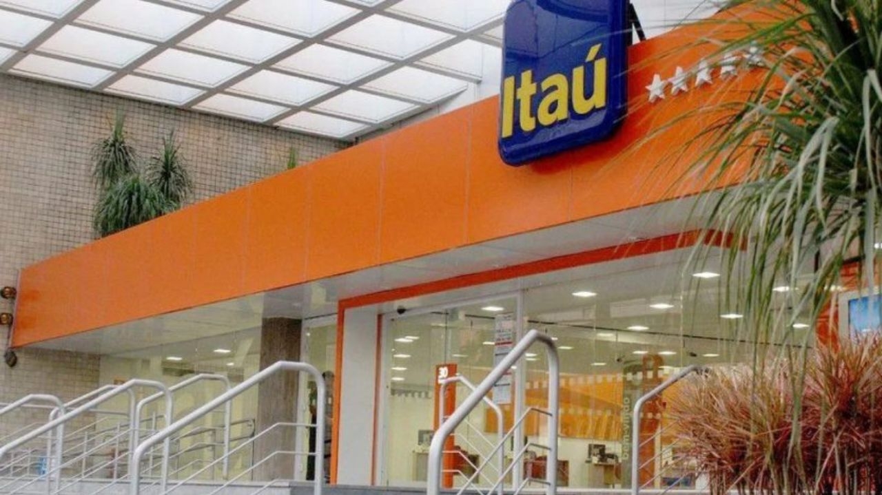 Aplicativo do Itaú enfrenta instabilidade e clientes passam por dificuldades