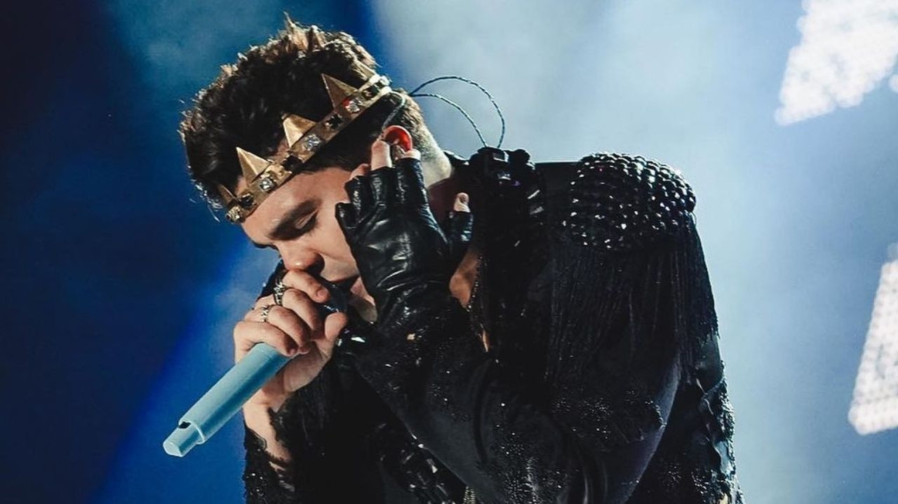 Luan Santana representa a última expressão de fidelidade no Brasil com a música “Ambiente Errado”