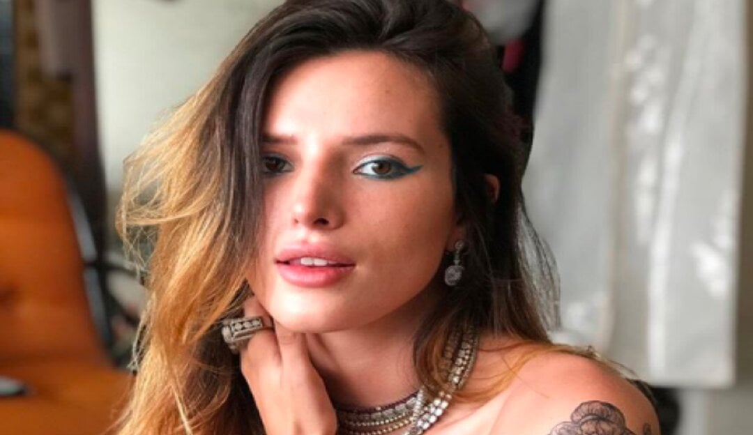 Bella Thorne fatura mais de 1 milhão de dólares em plataforma adulta