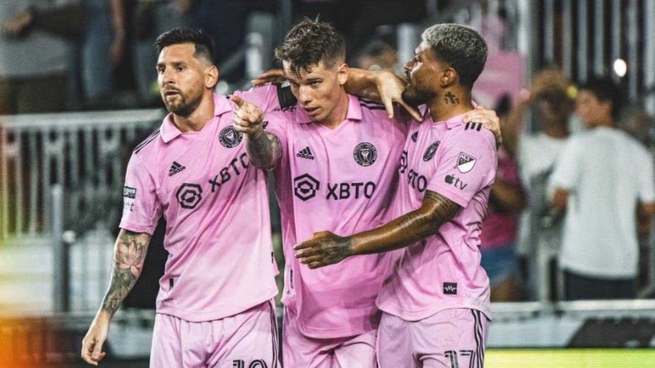 Com gol de Messi, Inter Miami goleia Charlotte FC e avança para a semifinal da Leagues Cup