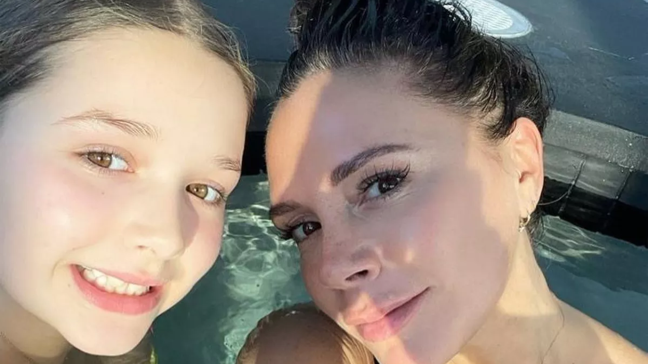 Victoria Beckham compartilha momento especial da filha em campo com Messi